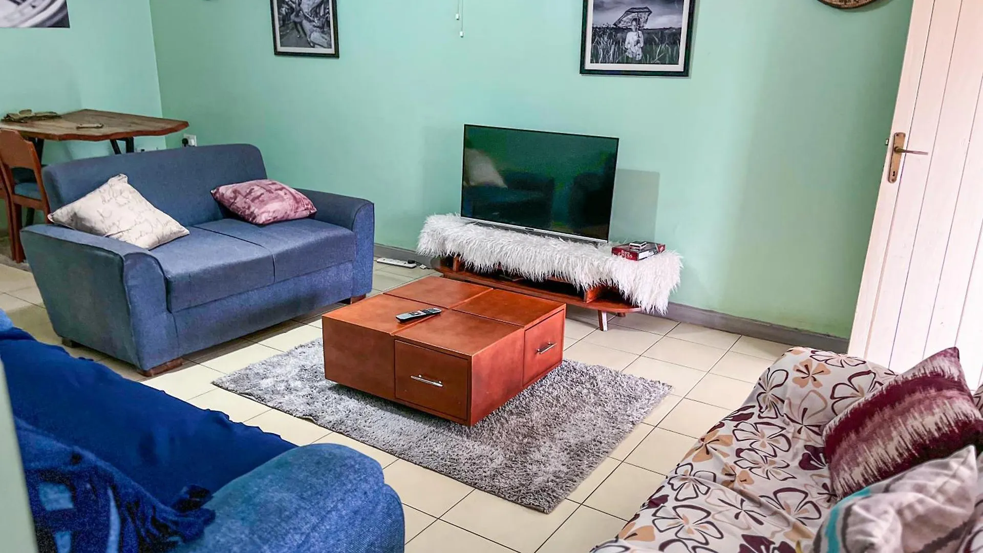 Cozy Two Bed Apartment Kampala